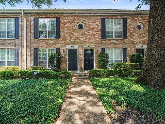 Primary Photo - 6402 Del Monte Dr