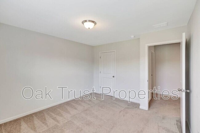 Building Photo - 215 Goshen Rd