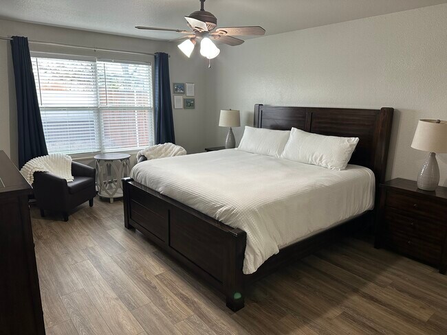 Building Photo - 2441 Roan Ridge Rd