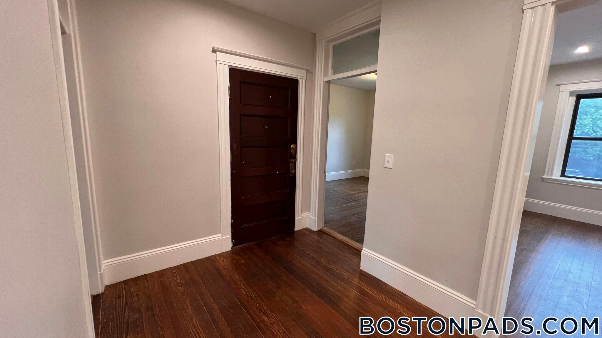 Building Photo - 1855 Beacon St