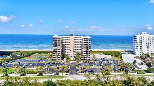 Building Photo - 10044 S Ocean Dr
