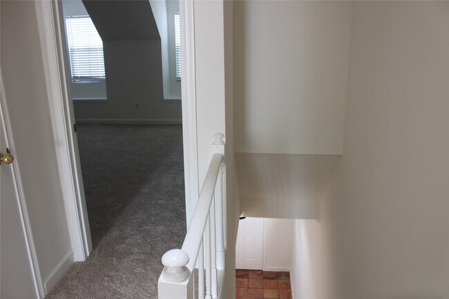Building Photo - 14719 Barryknoll Ln