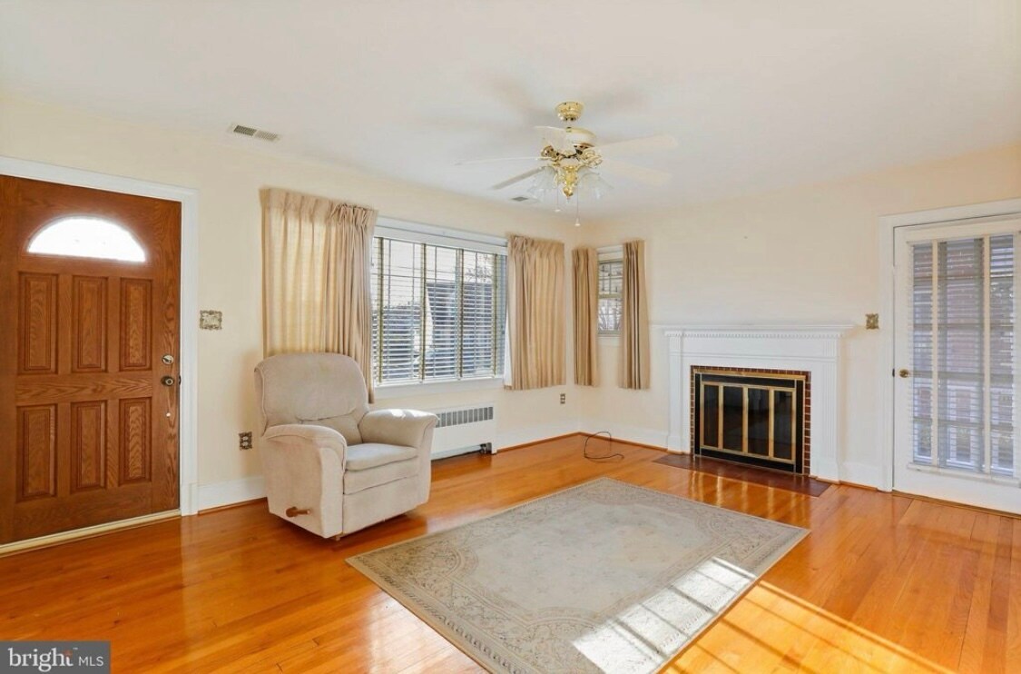 Building Photo - 130 Montague Ave