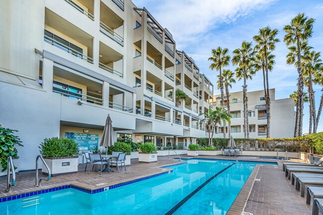 Building Photo - 140 Ocean Park Blvd