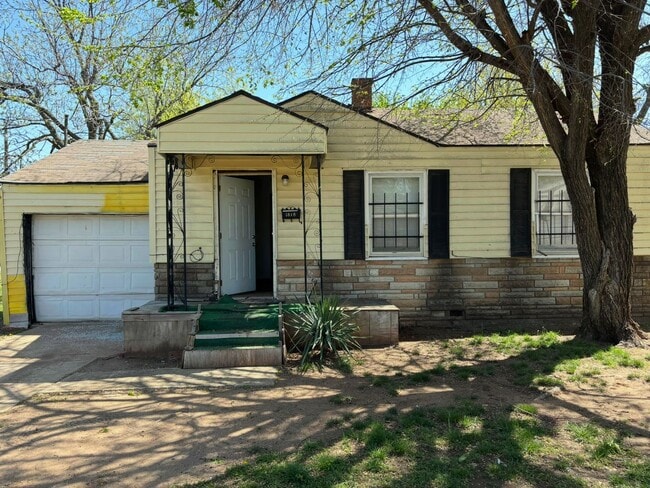 Primary Photo - 2Bed 1Bath NE Make Ready Home