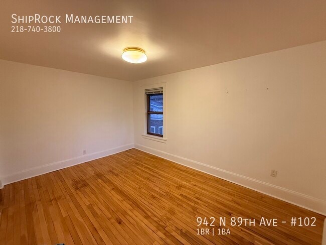 Building Photo - 942 89th Ave W