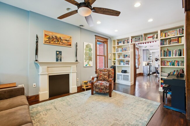 Building Photo - Stunning 3BR+, 3.5BA Capitol Hill Home wit...