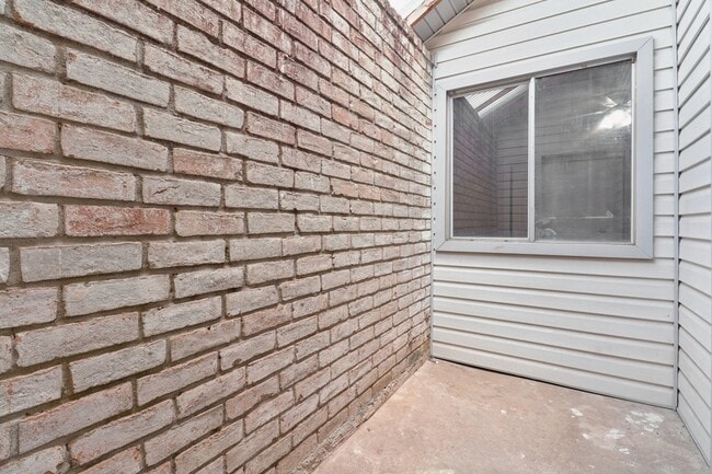 Building Photo - 11306 Bayou Pl Ln