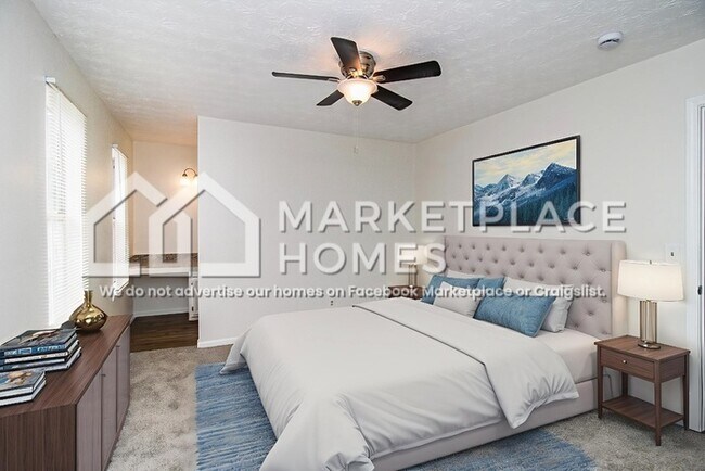Building Photo - 2032 Charter Manor