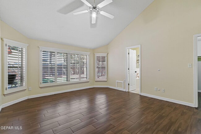 Building Photo - 13709 Paseo Hermoso Dr