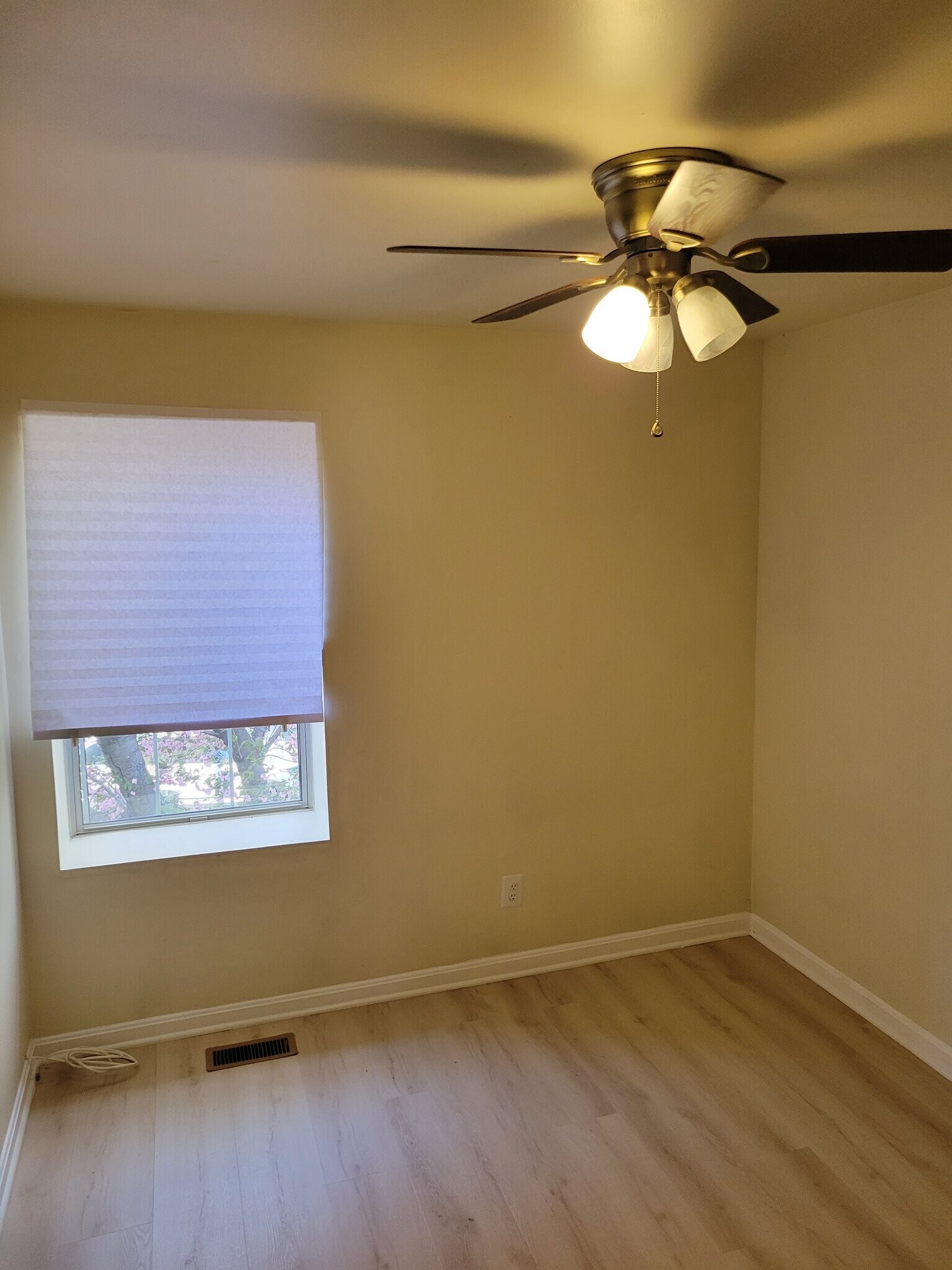 Building Photo - 2681 McGuffeys Ct