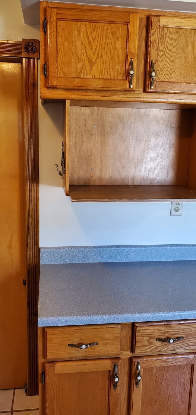 Building Photo - 1163 Higgins Ave