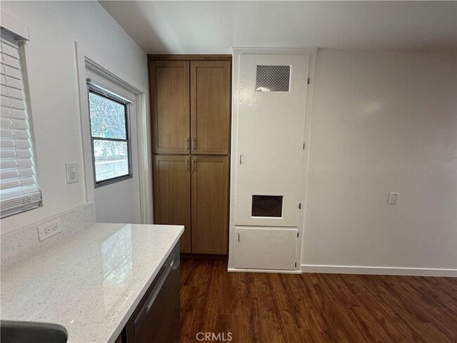 Building Photo - 15226 Normandie Ave
