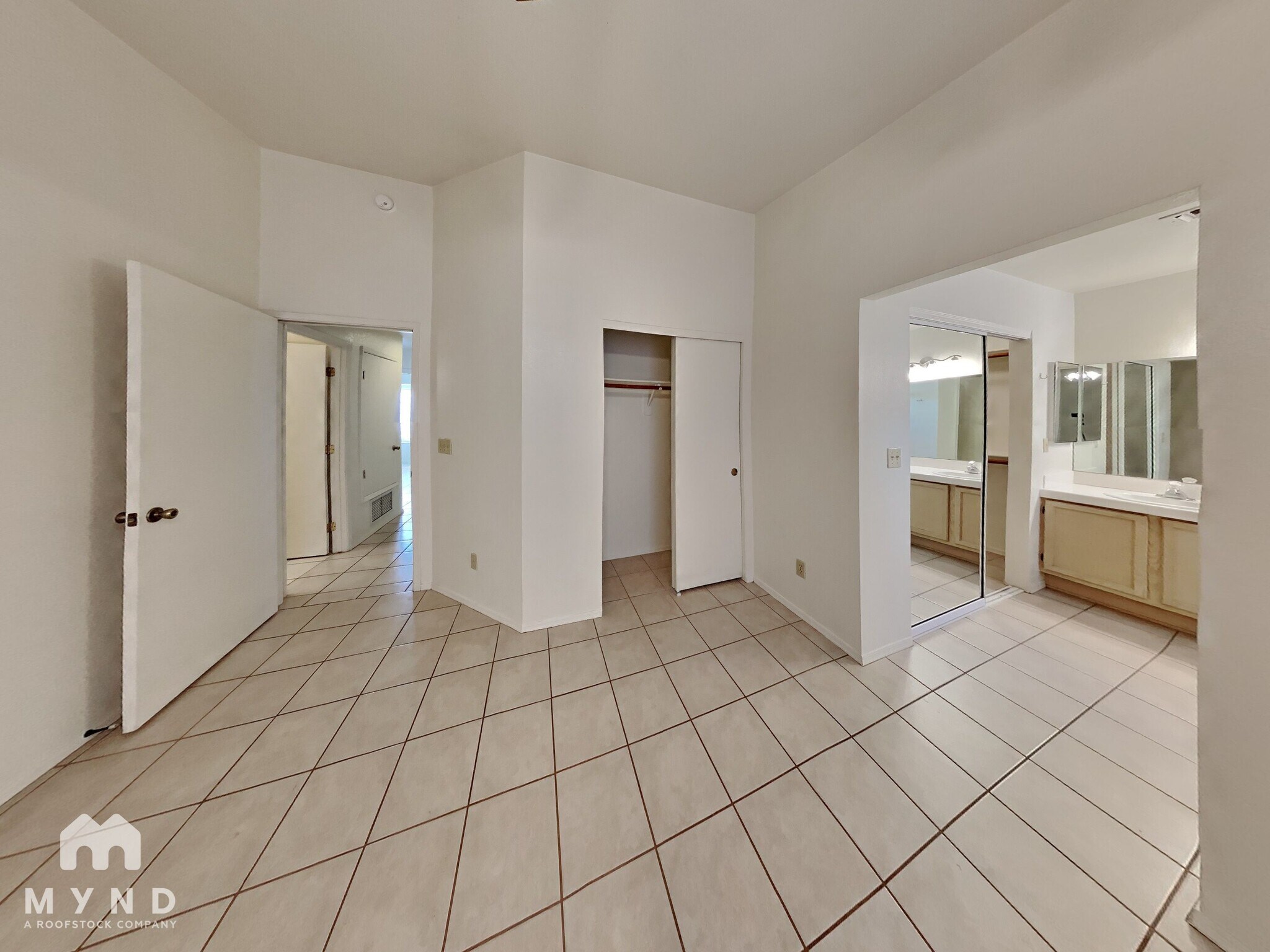 Building Photo - 2966 W Country Meadow Dr