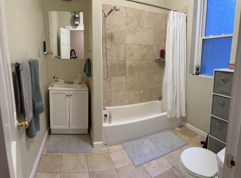 Building Photo - 1193 Commonwealth Ave