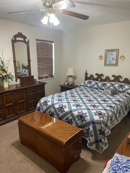 Building Photo - 107 Travellers Ln