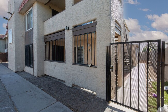 Building Photo - 6205 Bellota Dr