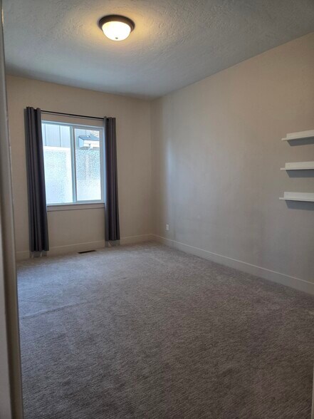 Building Photo - 8376 W Brooks Dr