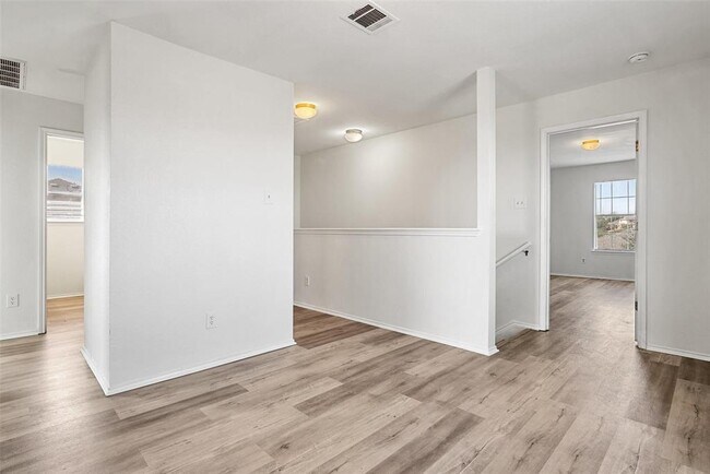 Building Photo - 11853 Gaelic Dr