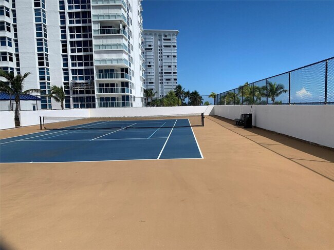 Building Photo - 1370 S Ocean Blvd