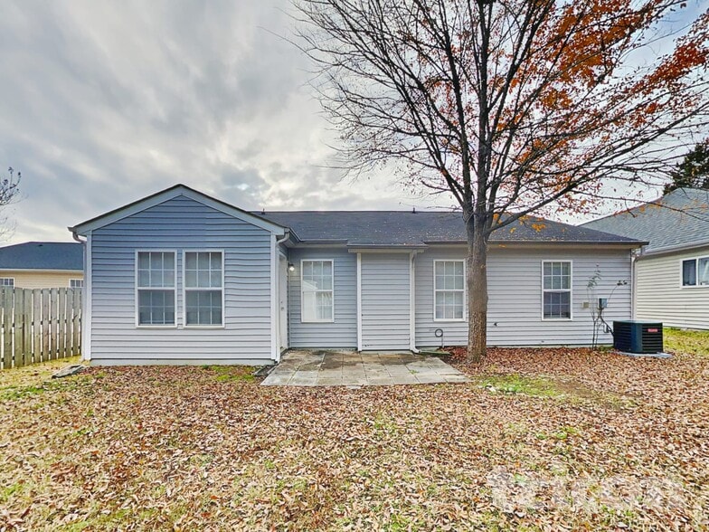 Building Photo - 13119 Young Fawn Ct