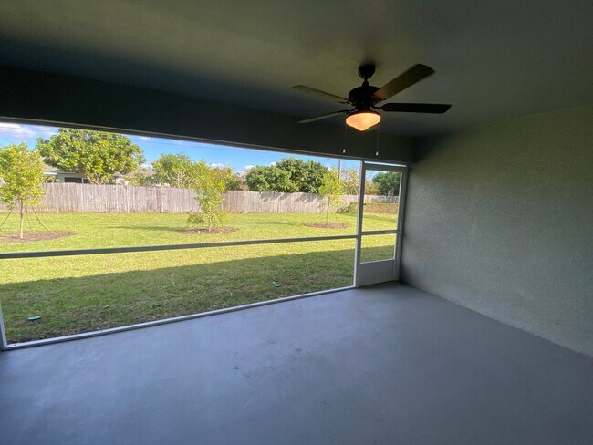 Building Photo - House for rent