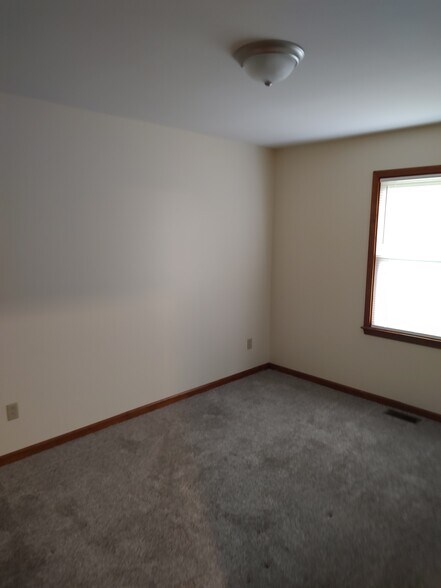 Building Photo - 1730A Flat Rock Rd