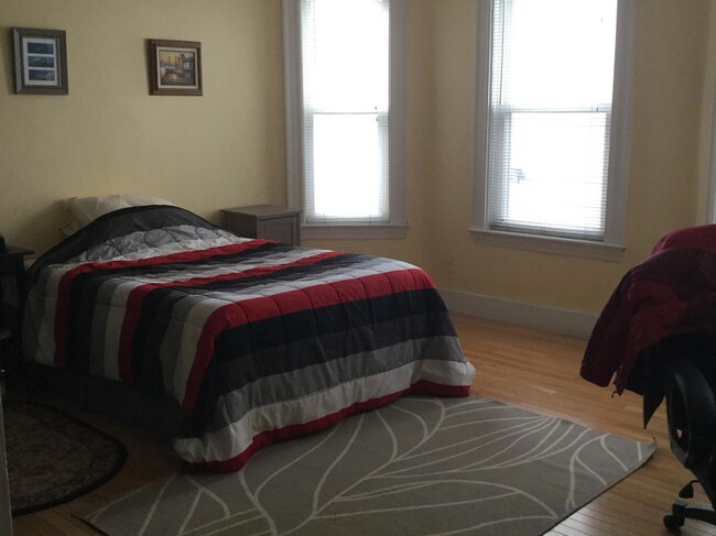 Building Photo - 3.0 bedroom in Somerville Massachusetts 02144