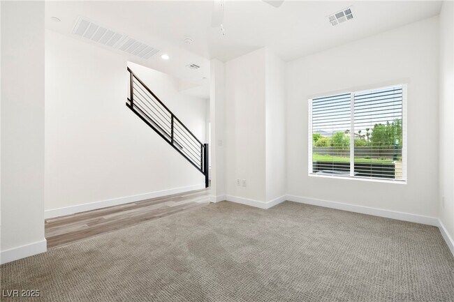 Building Photo - 11480 Roaring Peak Dr
