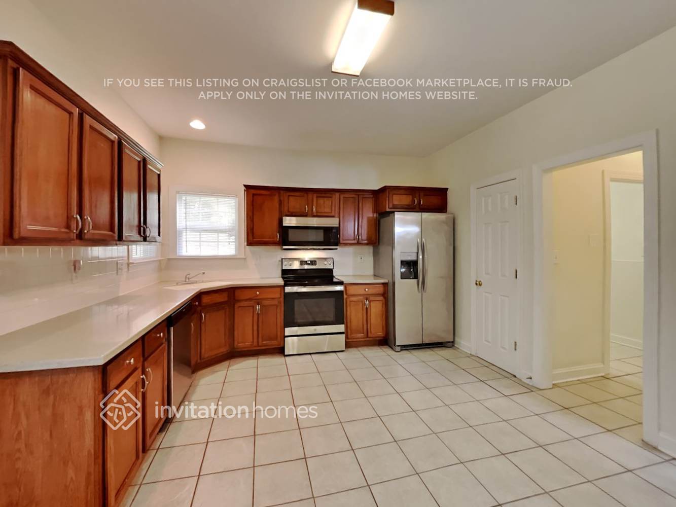 Building Photo - 127 Alfara Ln