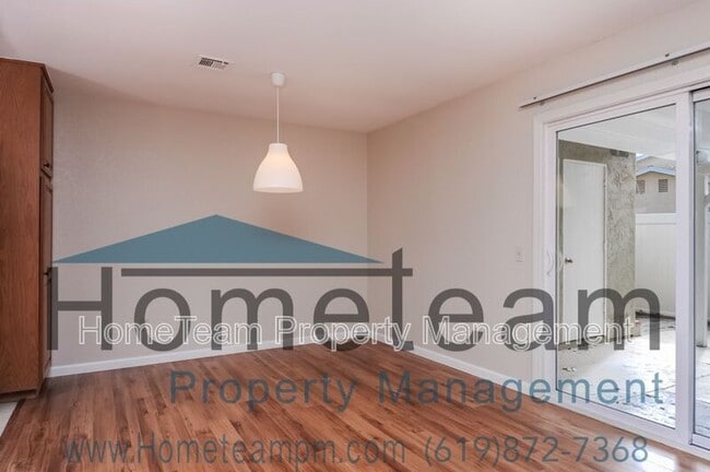 Building Photo - 13613 Comuna Dr