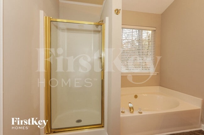 Building Photo - 12606 Ivey Creek Dr