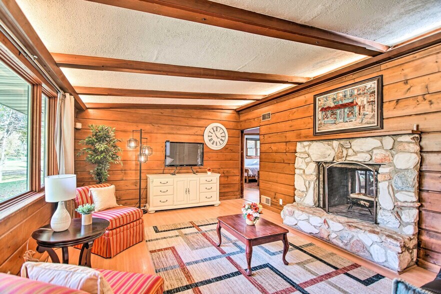 Building Photo - 1003 N Rd