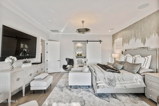 Building Photo - 10203 E Camelot Ct