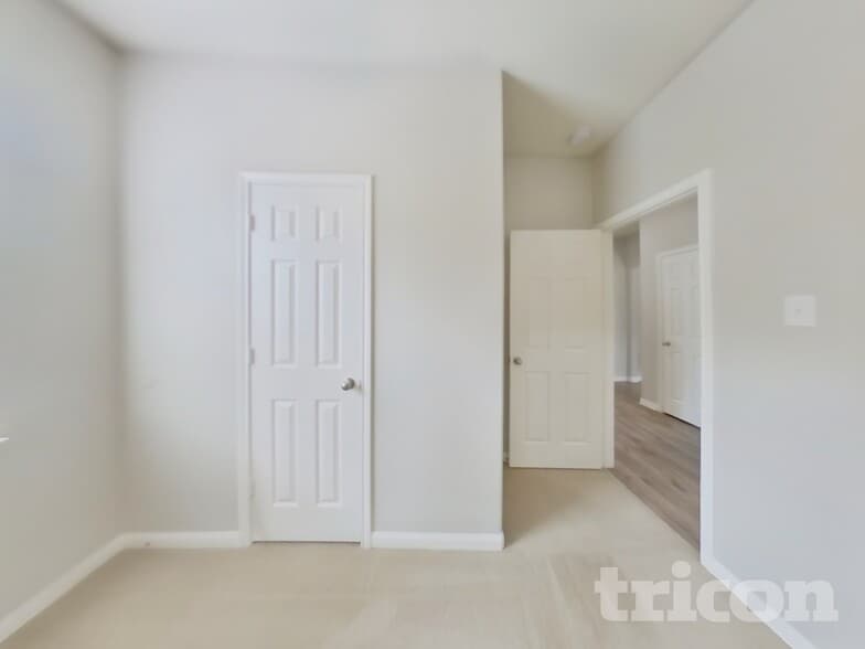 Building Photo - 417 Sapphire Ln