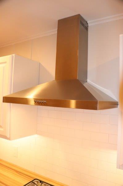 Building Photo - 300 Caroline St