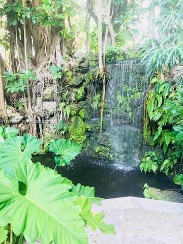 Building Photo - 2951 S Bayshore Dr