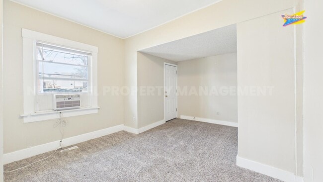 Building Photo - 352 N Holyoke Pl