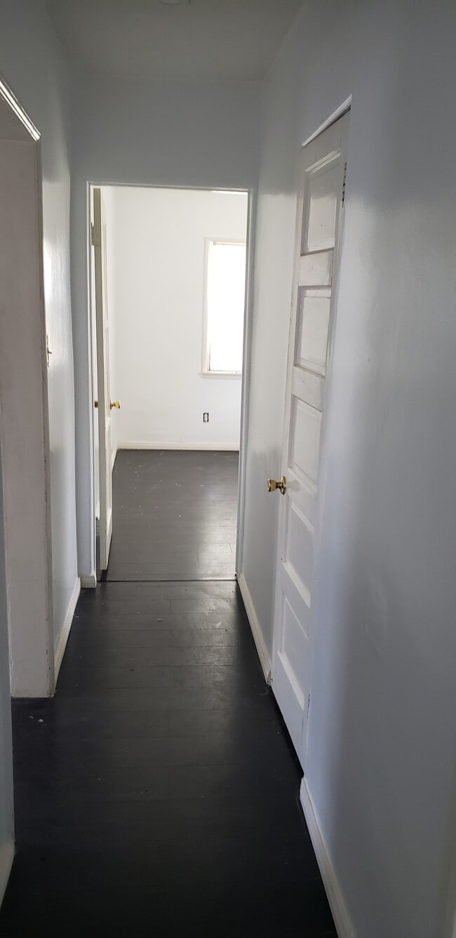 Building Photo - 8332 Ackley St