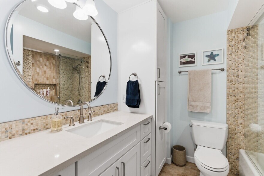 Building Photo - 3535 1st Ave