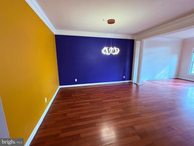 Building Photo - 635 Whetstone Glen St