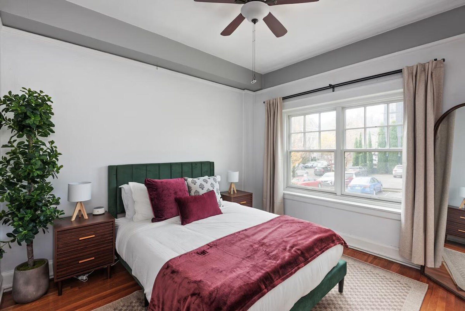 Building Photo - 2015 NW Flanders St