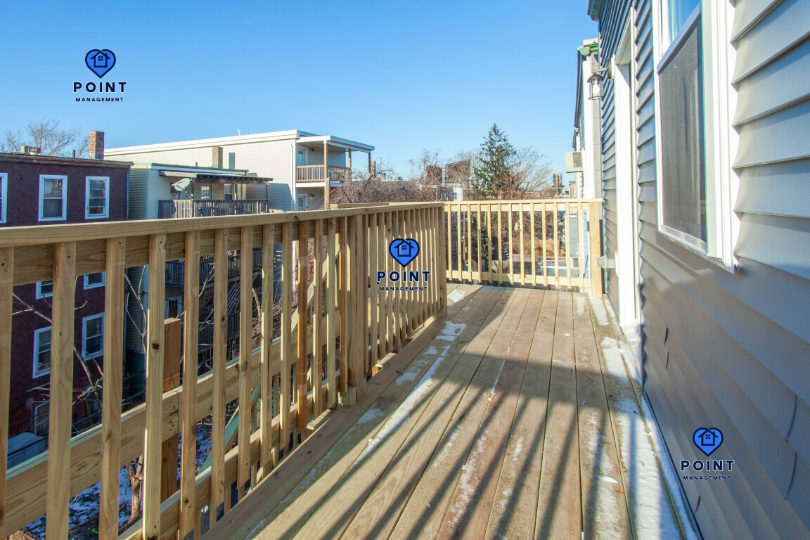 Building Photo - 128 Bremen St