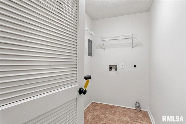 Building Photo - 3 Sundowner Ln