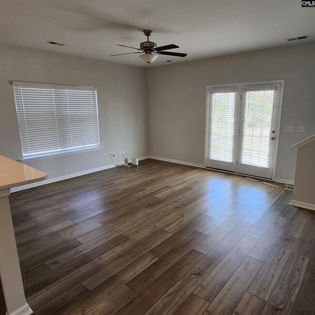 Building Photo - 424 Sandfarm Trail