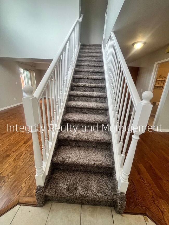 Building Photo - 4001 E 16th Ave