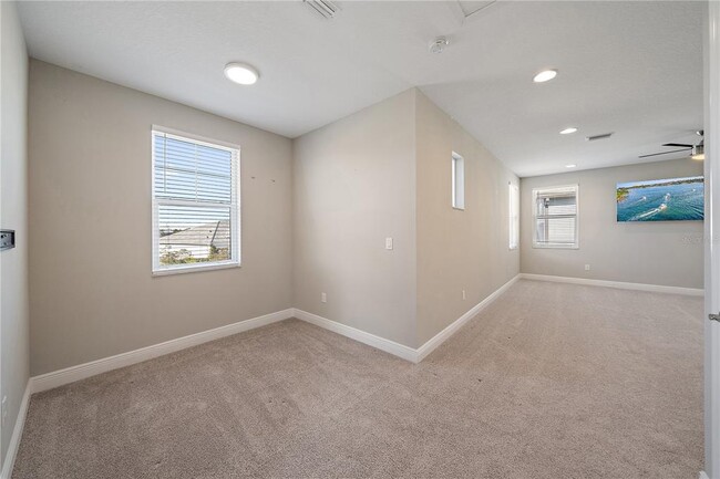 Building Photo - 4749 Antrim Dr