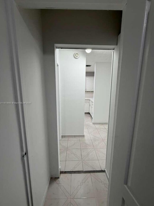 Building Photo - 6538 W 2nd Ct