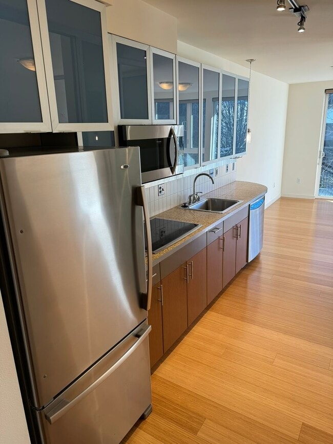 Building Photo - 1Bd/1Ba Seattle Condo