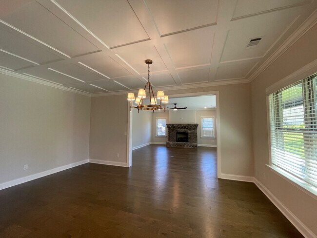 Building Photo - 946 Titleist Way